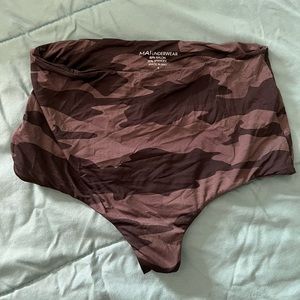 Camo Mai Bottoms Small